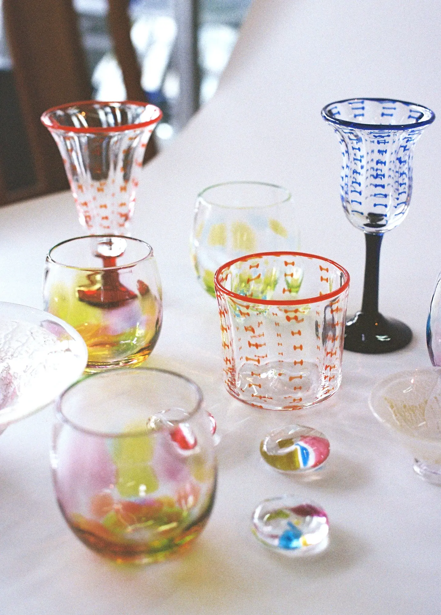 繊細なガラス細工、肥前びーどろ。その幻想的な色合いは唯一無二